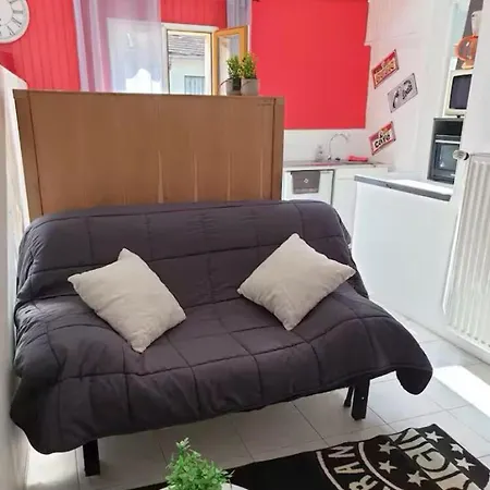 Indépendant 5 Min Gare